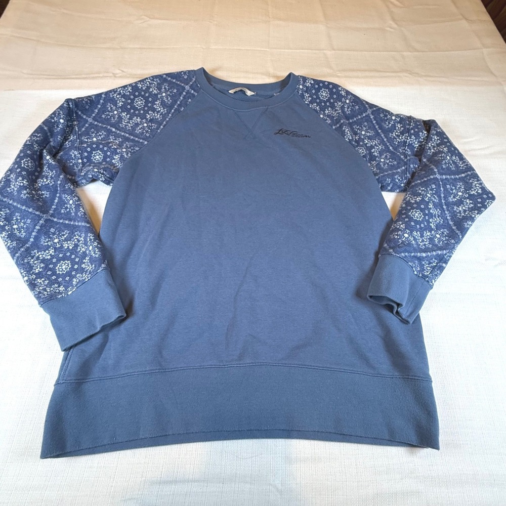 LL Bean Signature Blue Bandana Sleeve Sweatshirt Oversized